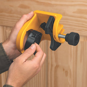 DEWALT D180004 quick-change mandrel speeds up setup and changes.