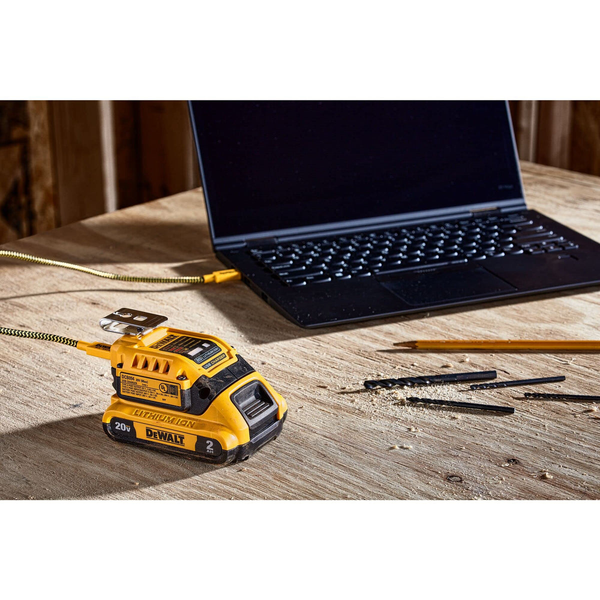 DEWALT DCB094K 100W USB-C PD port enables fast charging for batteries and devices.