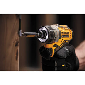 DEWALT DCF601B with bits demonstrates versatile 1/4-inch hex compatibility