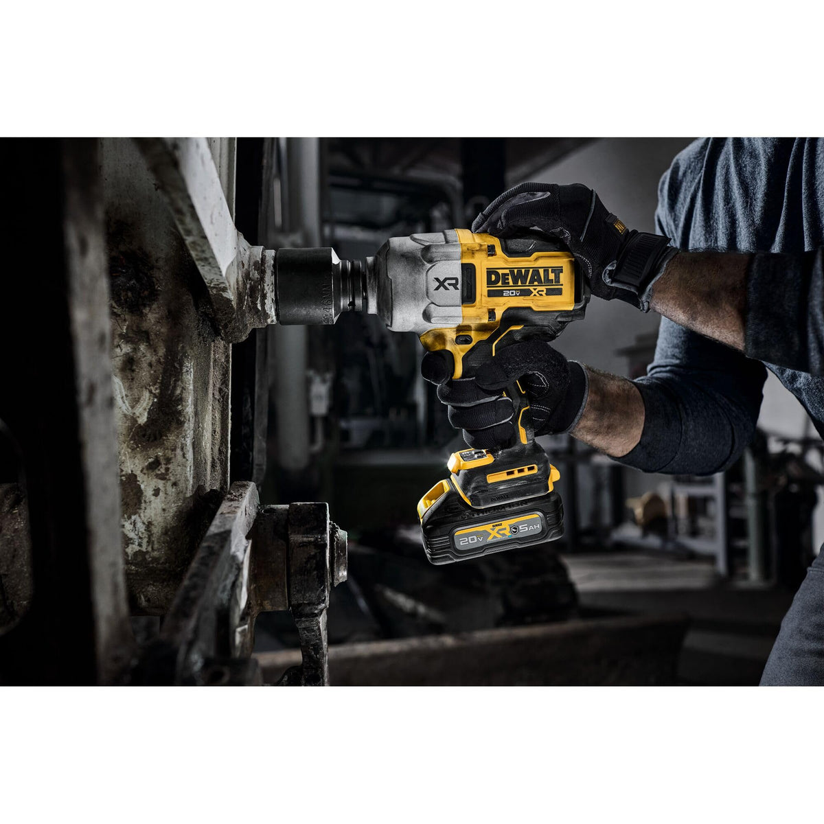 DEWALT DCF964B hog ring anvil for secure grip.