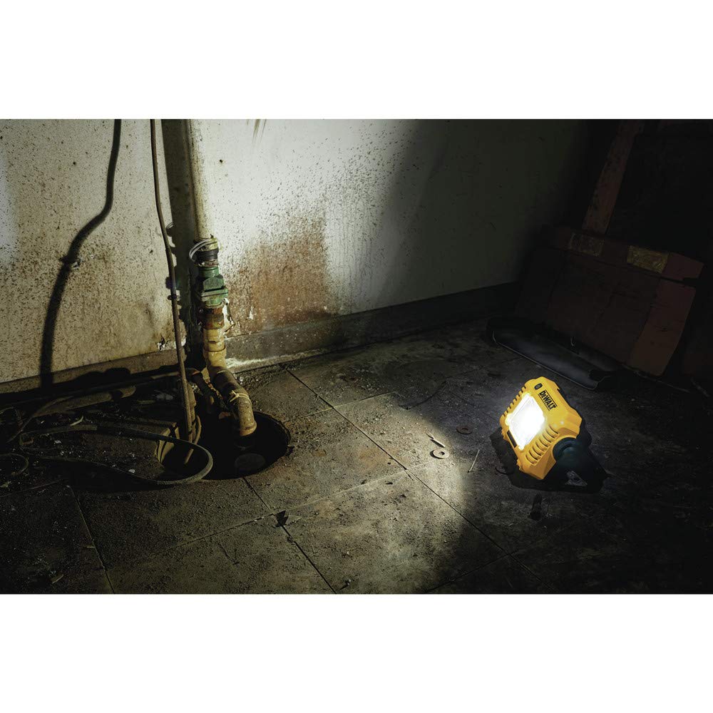 DEWALT DCL077B tripod-mountable LED work light for stable, flexible setups.