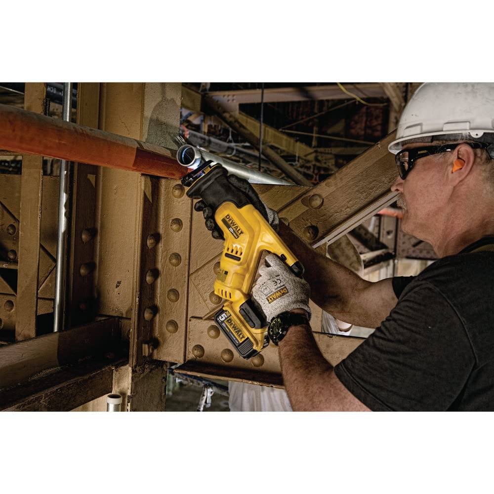 DEWALT DCS387B flush-cutting capability for tight-space work.