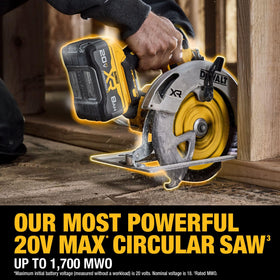 DEWALT DCS590WW1 electric brake quickly stops the blade after release
