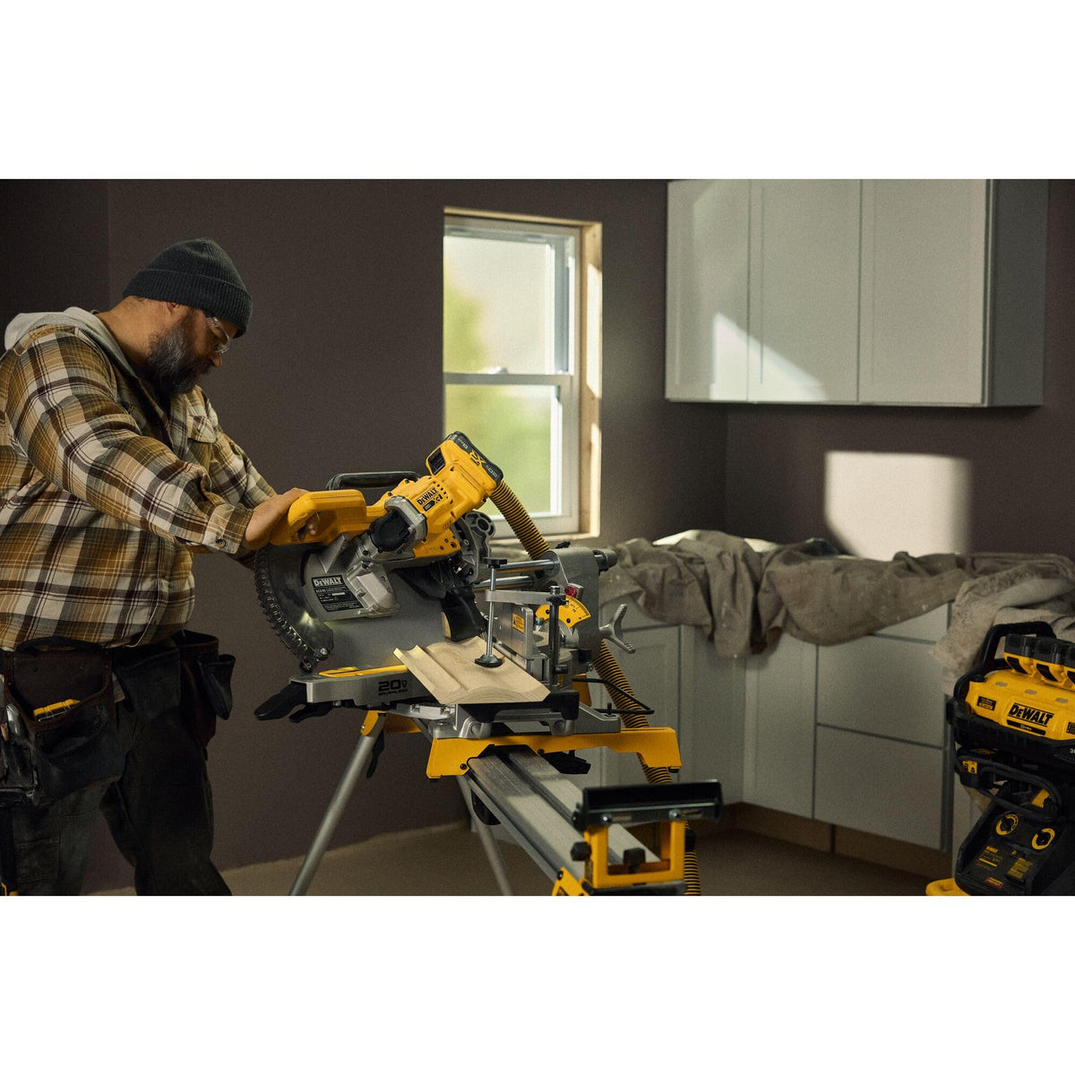 DEWALT DCS785B lightweight design with carry handles for easy transport.