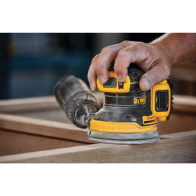 DEWALT DCW210B textured grip for comfortable sanding sessions