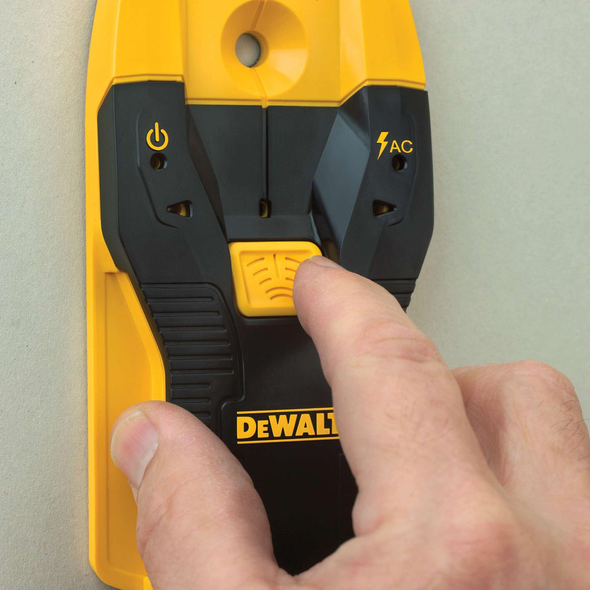 DEWALT DW0100 slim-profile design fits tight spaces for easy use.