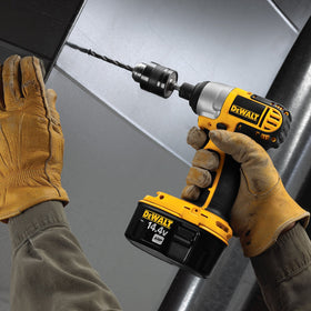 DEWALT DW0521 setup ready for drilling and fastening tasks on site.
