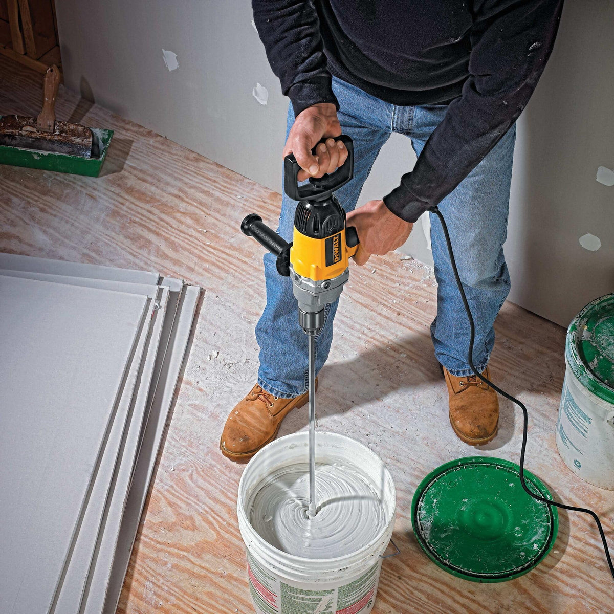 DEWALT DW130V capable of mud mixing with steady torque and control