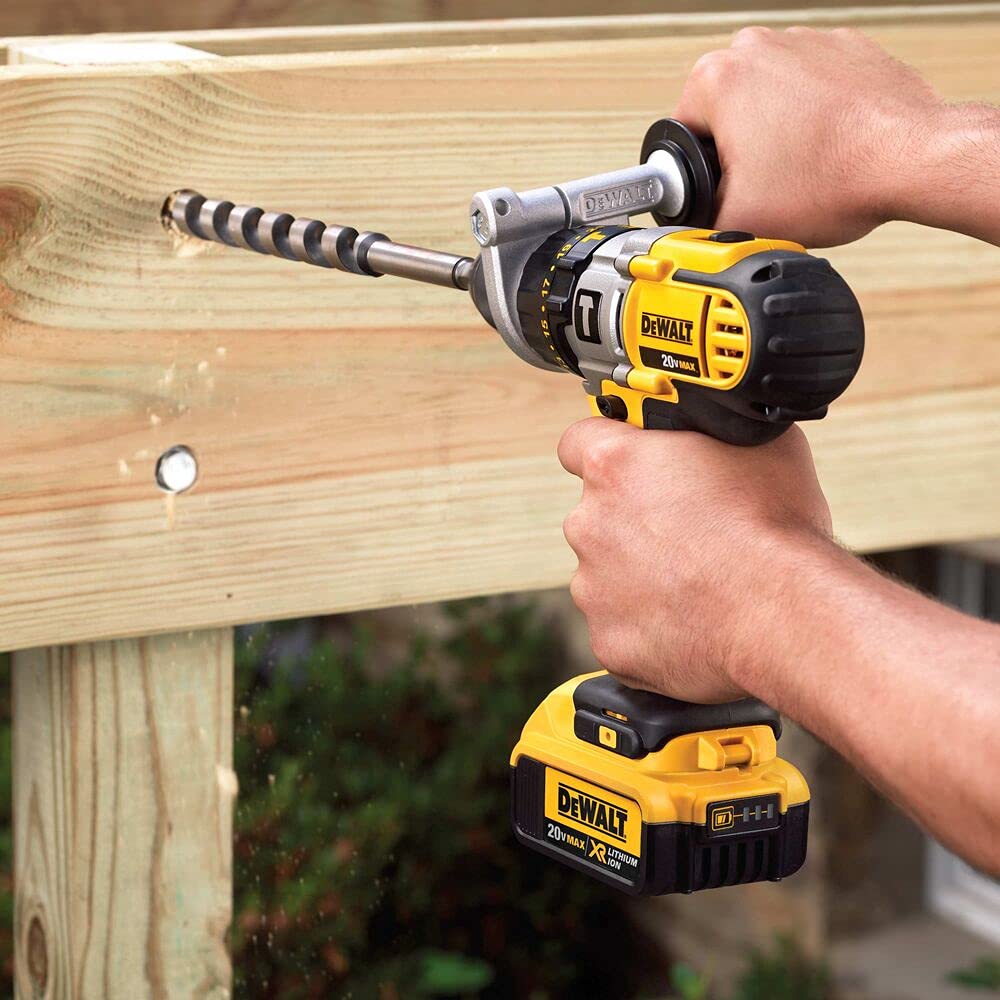 Close-up of DEWALT DW1687 showing quick-change 7/16 inch shank for fast changes.