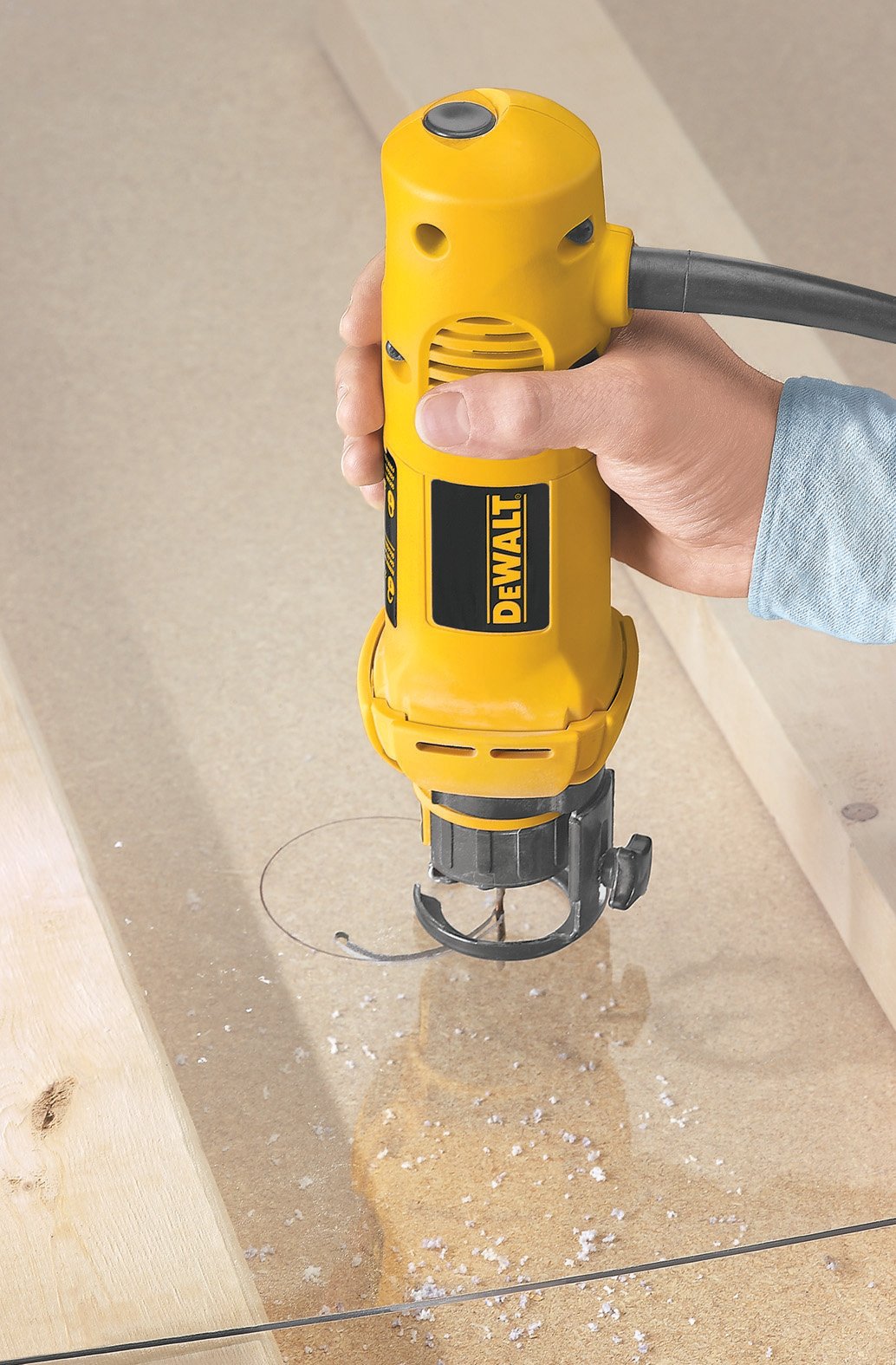 DEWALT DW660 using a 1/4-inch collet for versatility