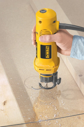 DEWALT DW660 using a 1/4-inch collet for versatility