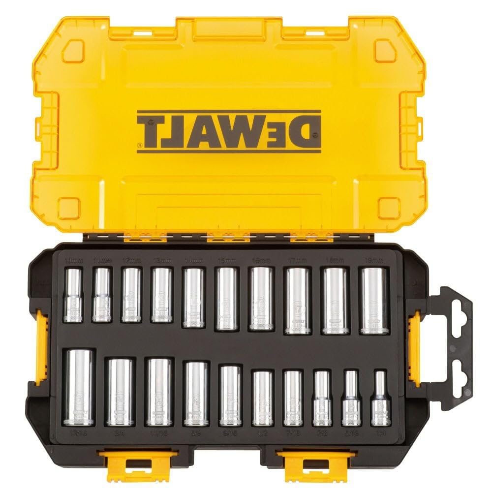 DEWALT DWMT73812 knurled beauty rings reduce slippage during hand tightening.