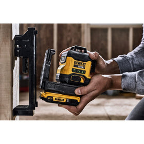 DEWALT pendulum lock protects internal components during slope work