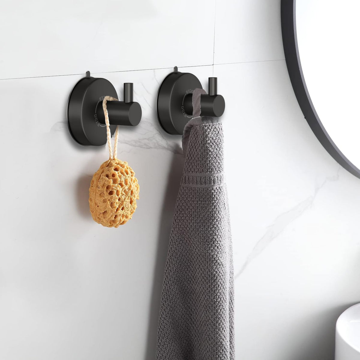 DGYB 304 stainless steel shower hook offers durable, rust-resistant storage.