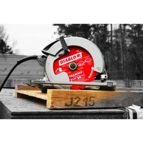 Diablo D0724A long life blade withstands pressure-treated wood during heavy-duty projects