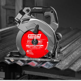 Diablo D0770F laser-cut kerf detail for smooth, controlled feed