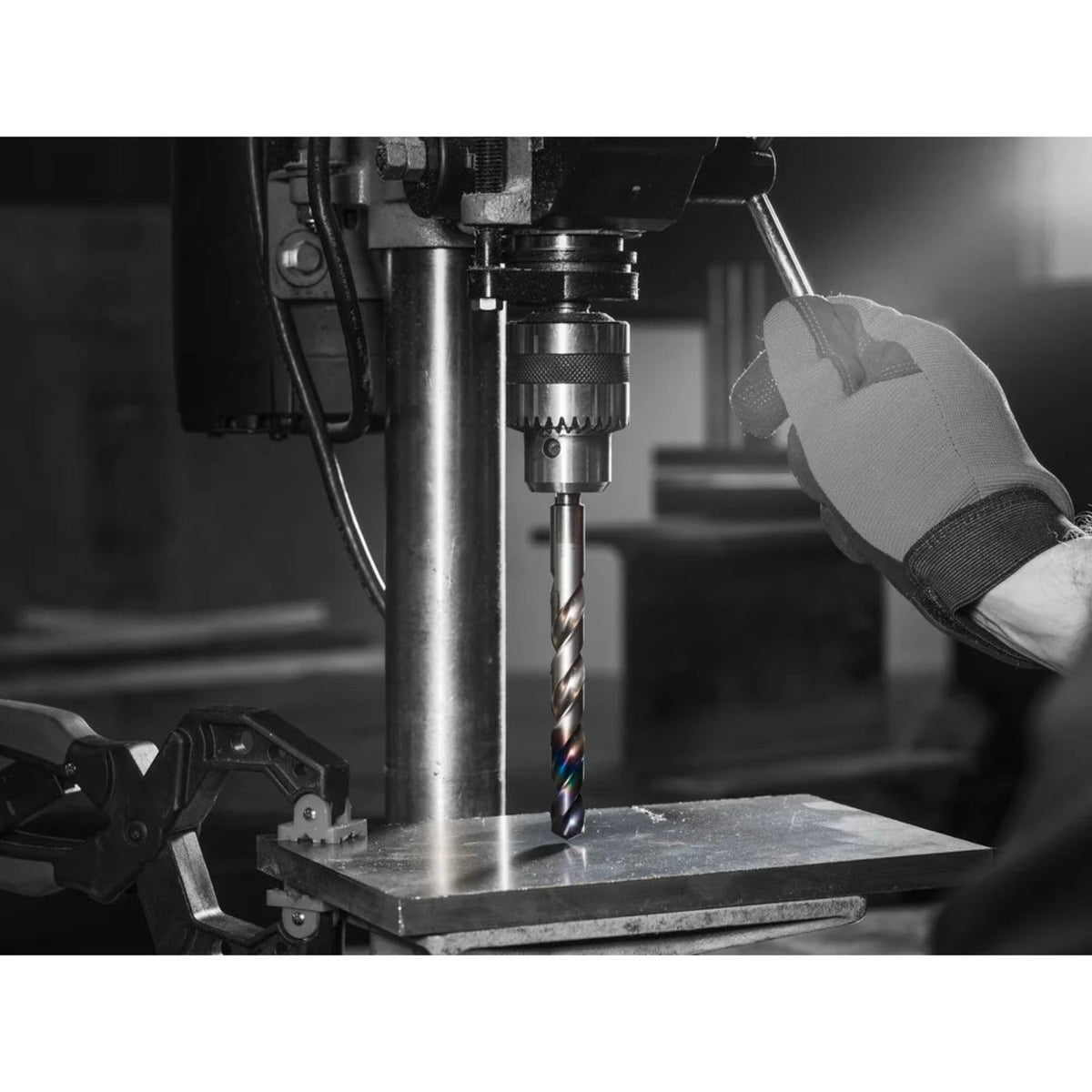Diablo Metal Demon Thermal Shield coating protects the tip against heat, extending tool life.