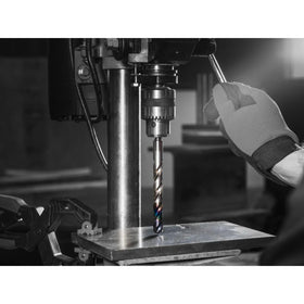 Diablo Metal Demon Thermal Shield coating protects the tip against heat, extending tool life.