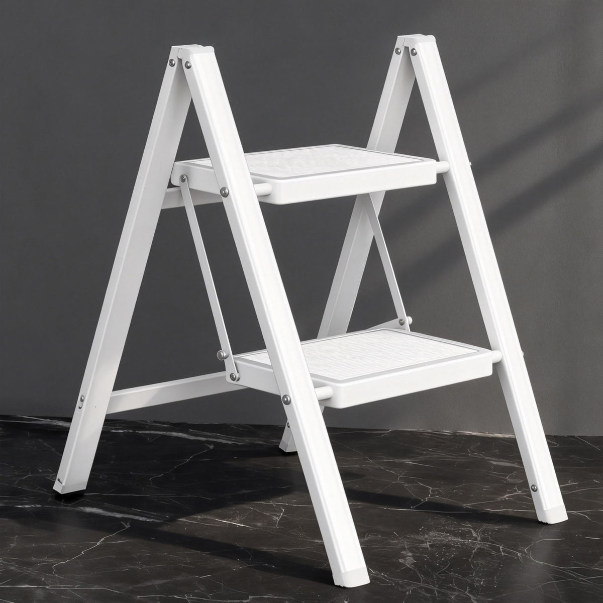 DiamondForge 2-step ladder with folding anti-slip pedals for stable reach