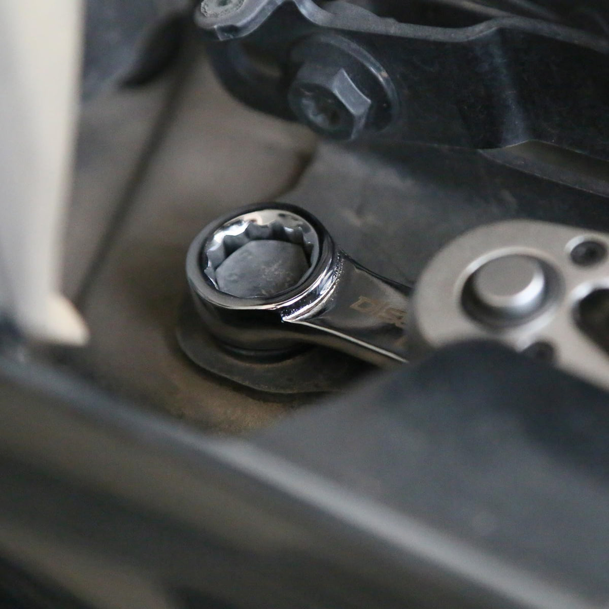 DISEN torque adapter 15mm pairs with 3/8-inch drive for torque tasks.