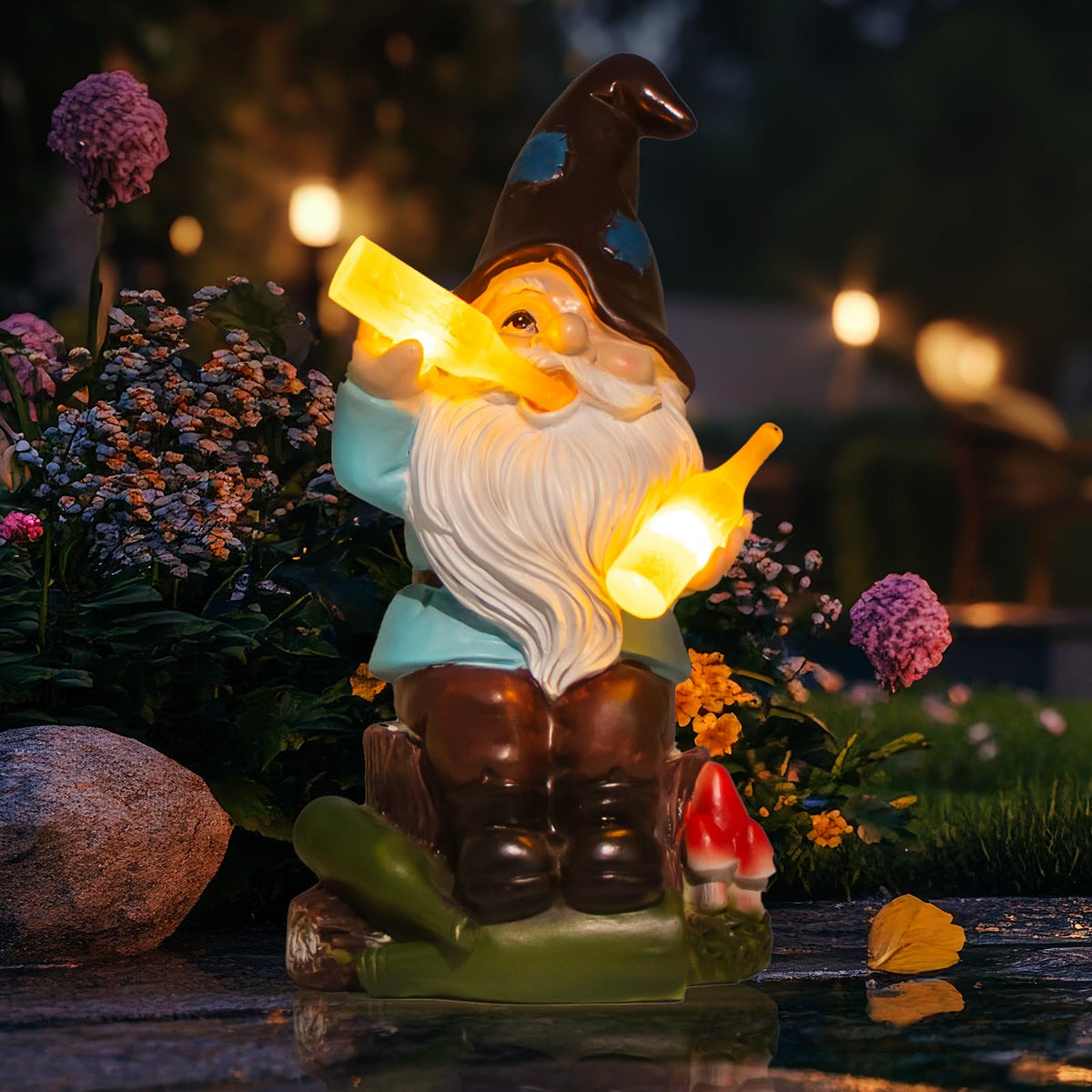 DKJOCKY Gnome garden statue with solar light provides warm ambience outdoors.