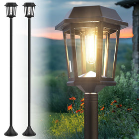 Doeslag 2-pack solar lamp post lights at dusk and dawn for inviting outdoor ambiance.