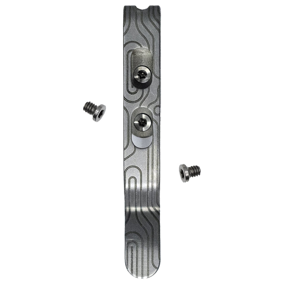 Donk! pocket clip on Leatherman P-T series for secure mounting.