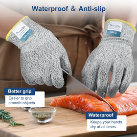 Dowellife Level 5 gloves combine cut resistance with precision handling during chopping.