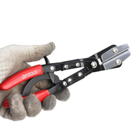 DPTOOL serrated jaws ensure stable hose grip during clamping