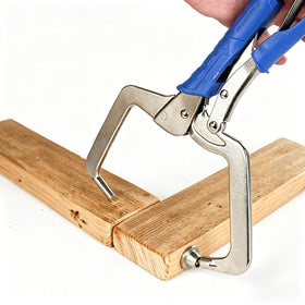 DRAGONITE adjustable jaw capacity enables one-handed setup for different workpieces
