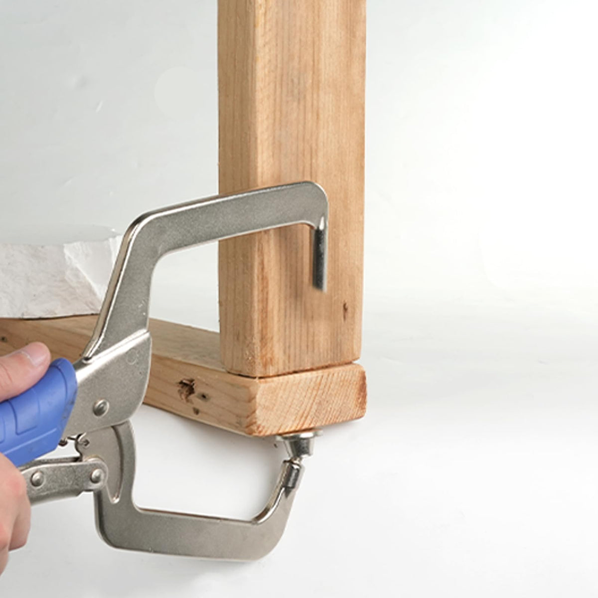 DRAGONITE steel forgings construction ensures durable clamping performance