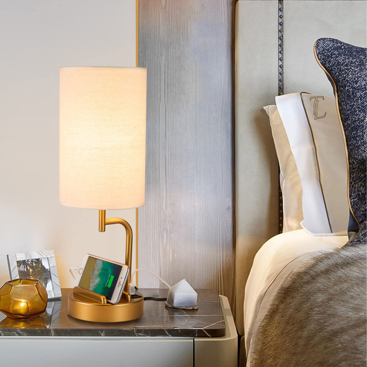 Dreamholder gold-finish lamp close-up highlighting premium style