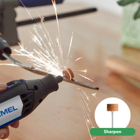 Dremel 4000 attachments and 32 accessories enable versatile tasks.