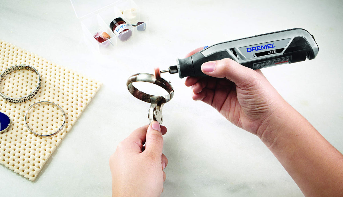Dremel 709-02 polishing wheels achieve a refined surface shine.