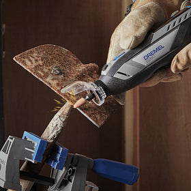 Dremel A550 shield compact design fits without interfering.