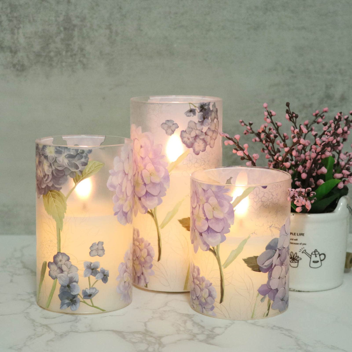 Flame-free ambiance suitable for spring dinners and cozy evenings alike