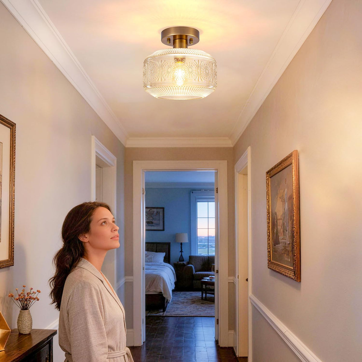 DSMJFU ceiling light back plate enables quick secure installation.