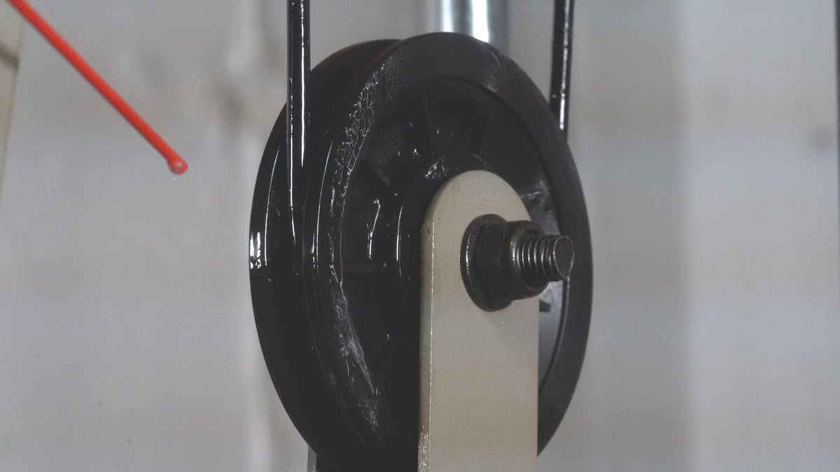 DuPont silicone lubricant label and cap emphasize temperature range from -40 to 400 F