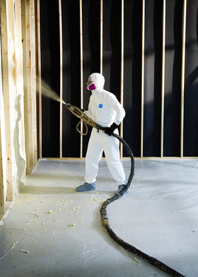 DuPont Tyvek 400 coverall elastic cuffs ensure secure wrists and ankles fit.
