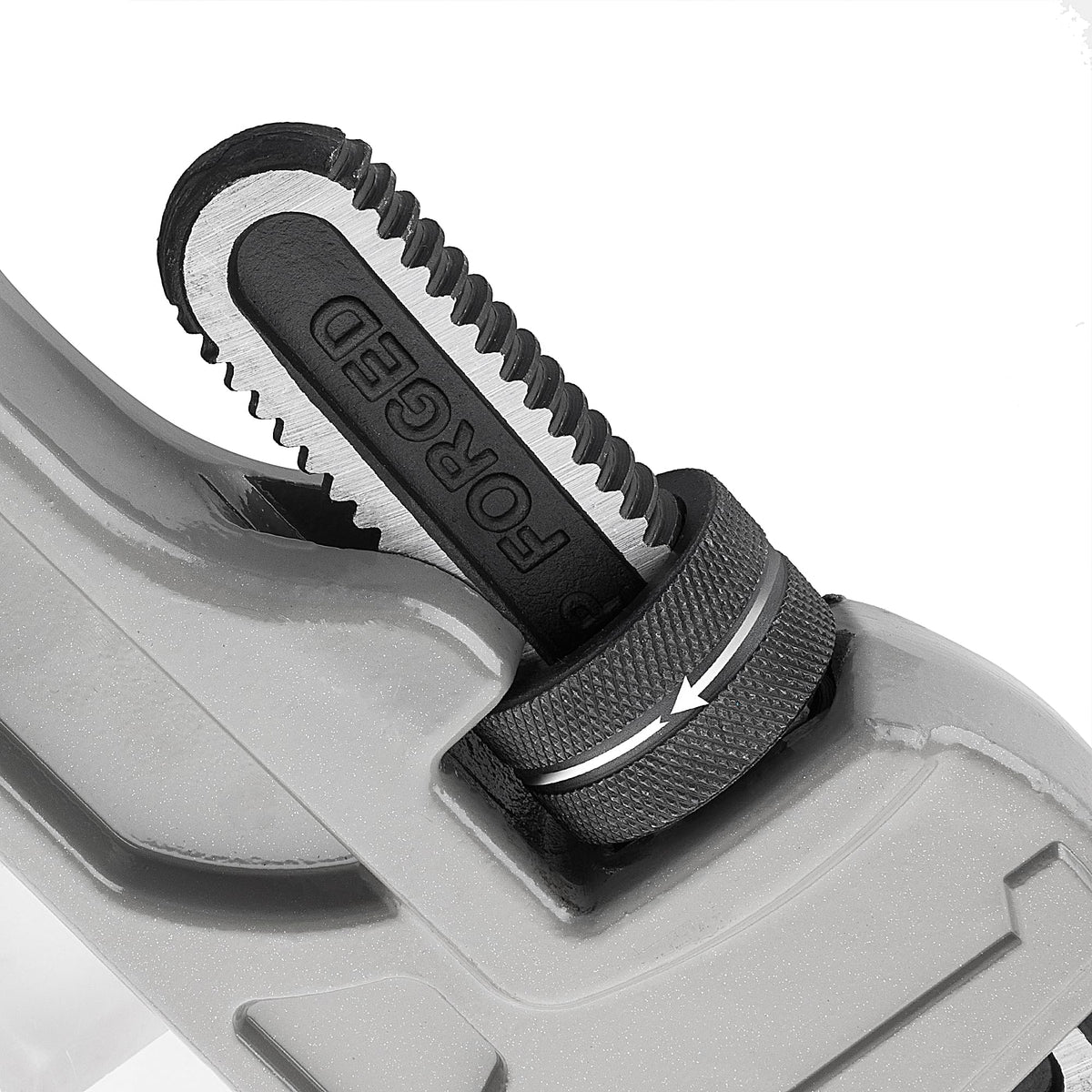 DURATECH overbite jaws provide maximum gripping area for stubborn fittings