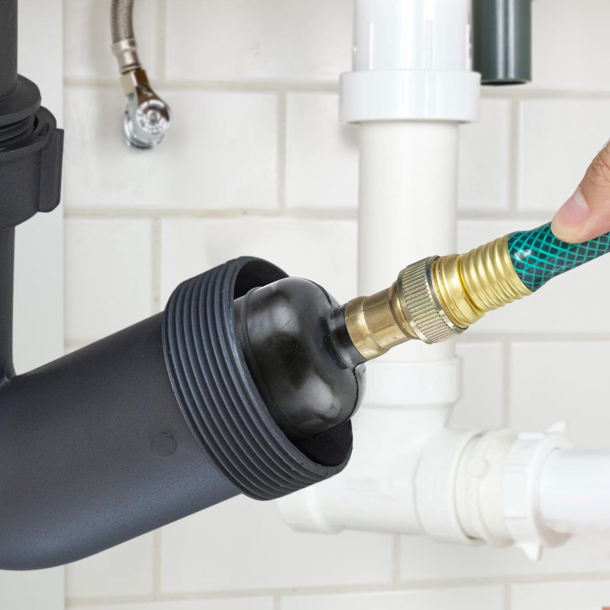 DURATECH portable storage keeps the tool ready for home clogs.
