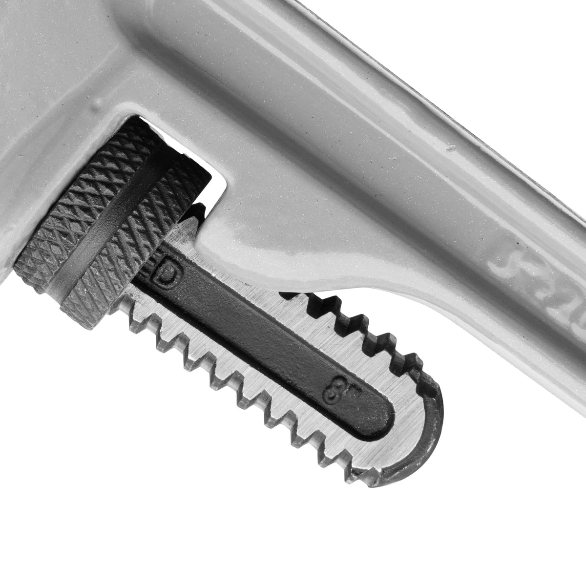 DURATECH I-beam handle provides stable leverage for better control during repairs.