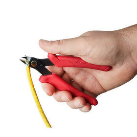 Jaw capacity of 0.3125 inches for small wire trimming.