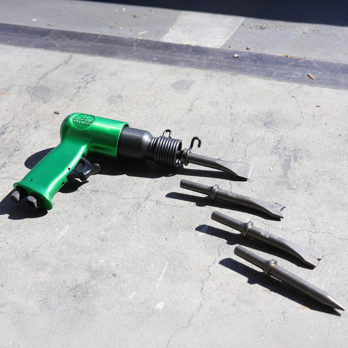 Dynamic Power air hammer kit optimized for 4 CFM with standard compressors.