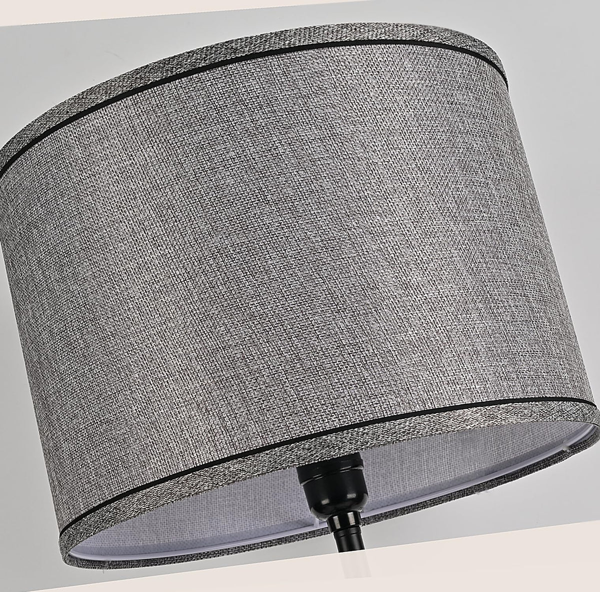 Living room ambiance with Easebri lamp providing warm, ambient light.