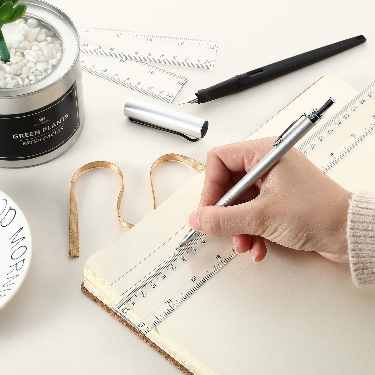 EBOOT 12-inch clear ruler dual-scale helps students read inches and centimeters quickly.