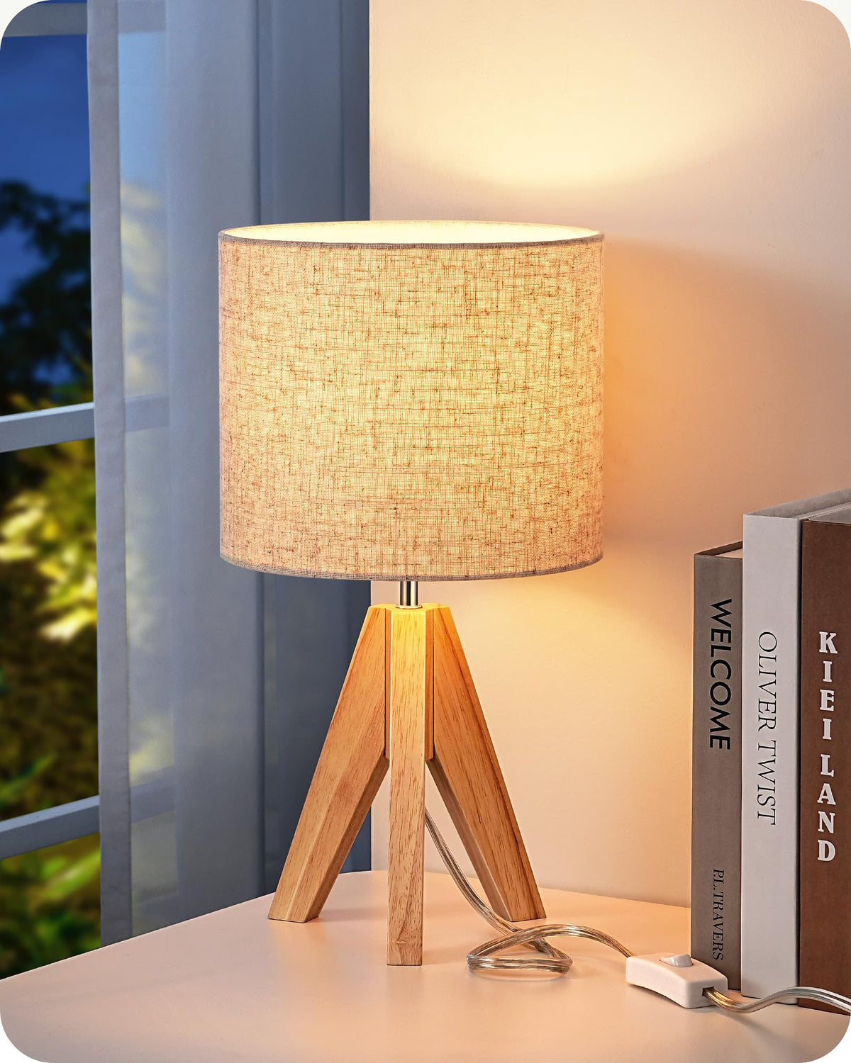 EDISHINE small table lamp with boho linen shade for cozy bedside lighting.