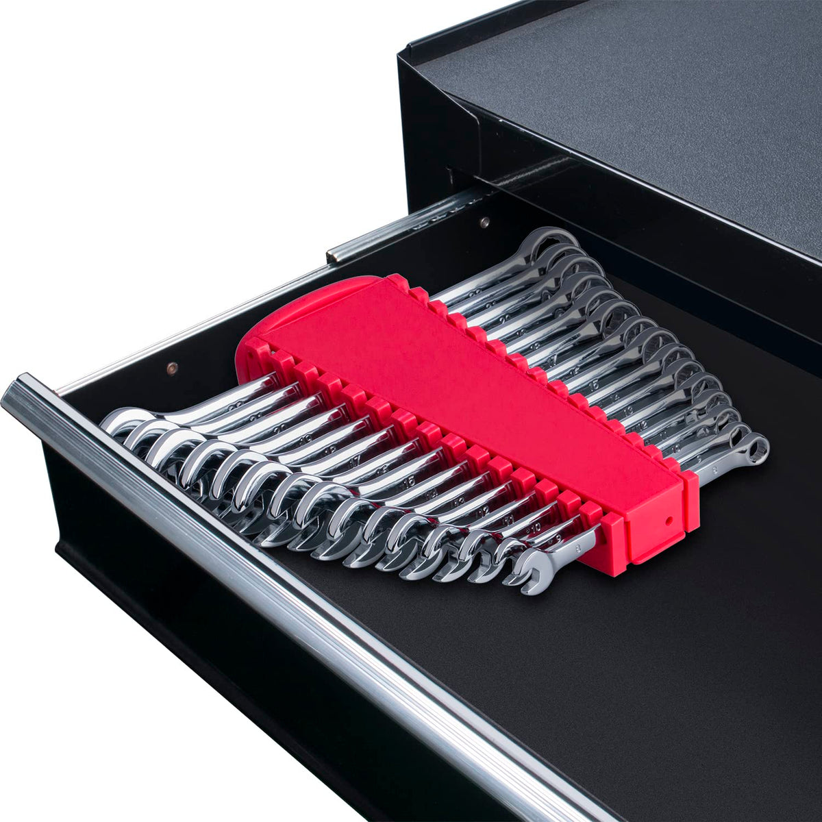 EFFICERE folding handle rack keeps wrenches organized in the workshop