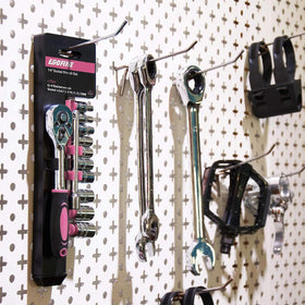 Egofine pink quick-release ratchet handle enables easy socket swaps.