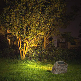 EiGreen IP66-rated rock light withstands rain for long-lasting outdoor decor.